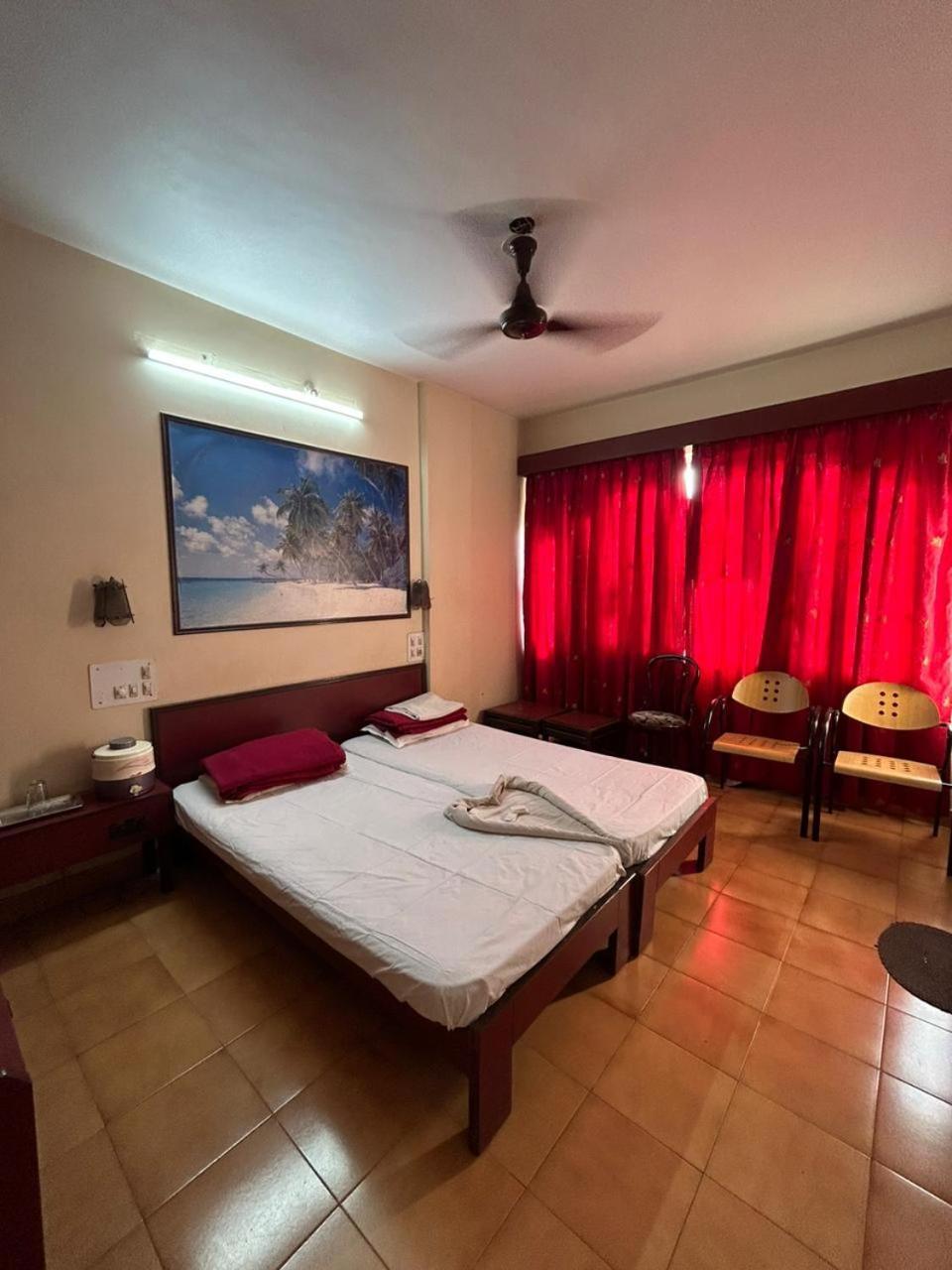 Hotel Prabha Ratnāgiri Esterno foto